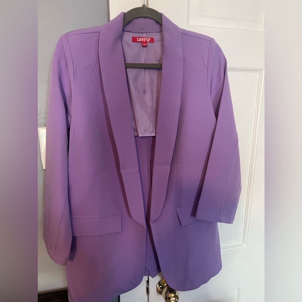 Women’s lapel blazer suit